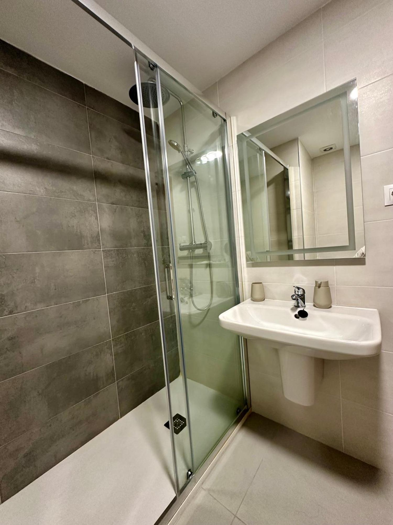 Habitacion Confort Centro Para 2 Personas Granada Eksteriør billede
