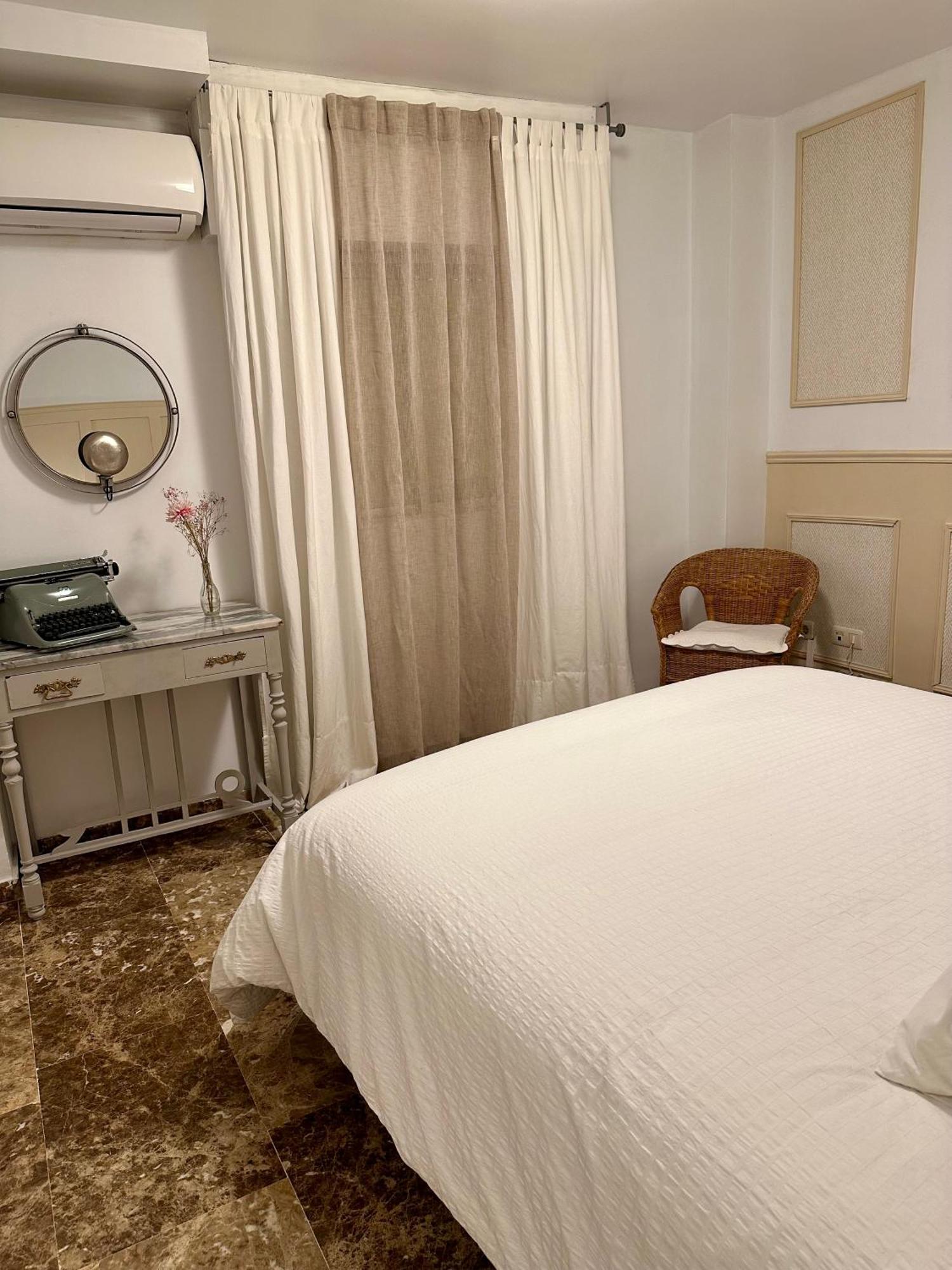Habitacion Confort Centro Para 2 Personas Granada Eksteriør billede