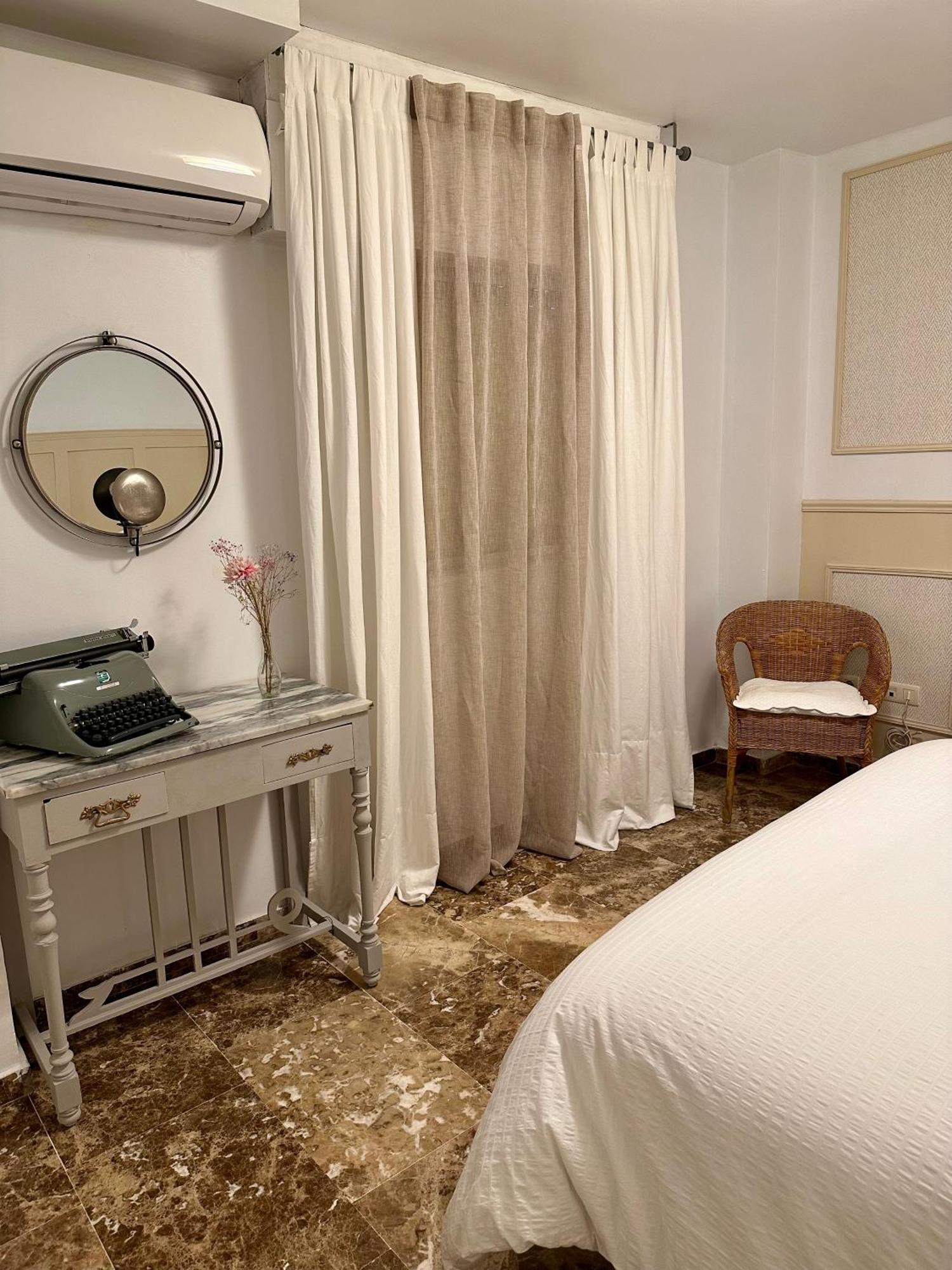 Habitacion Confort Centro Para 2 Personas Granada Eksteriør billede